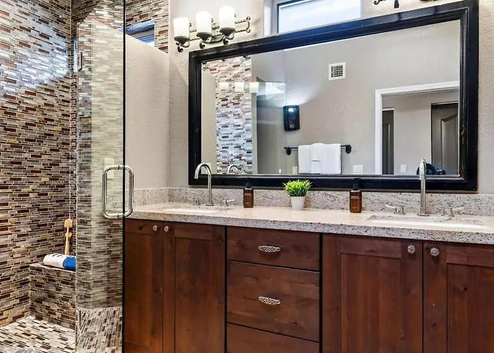 Sage Sandstone By Avantstay * Oak Creek