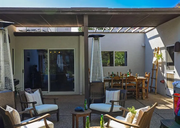 Sage Sandstone By Avantstay Holiday home